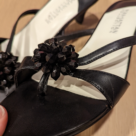 Black Women's Kitten heels with beaded accent - Picture 7 of 9